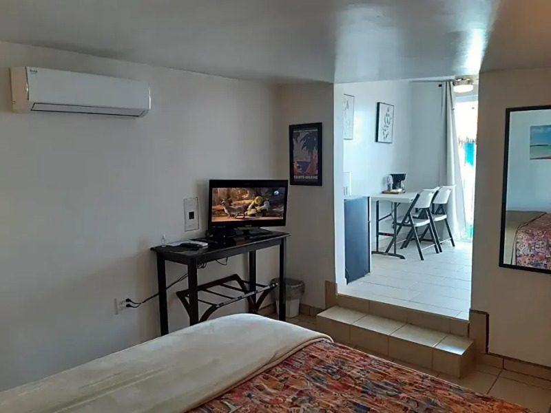 #7 Beach Front Private Room