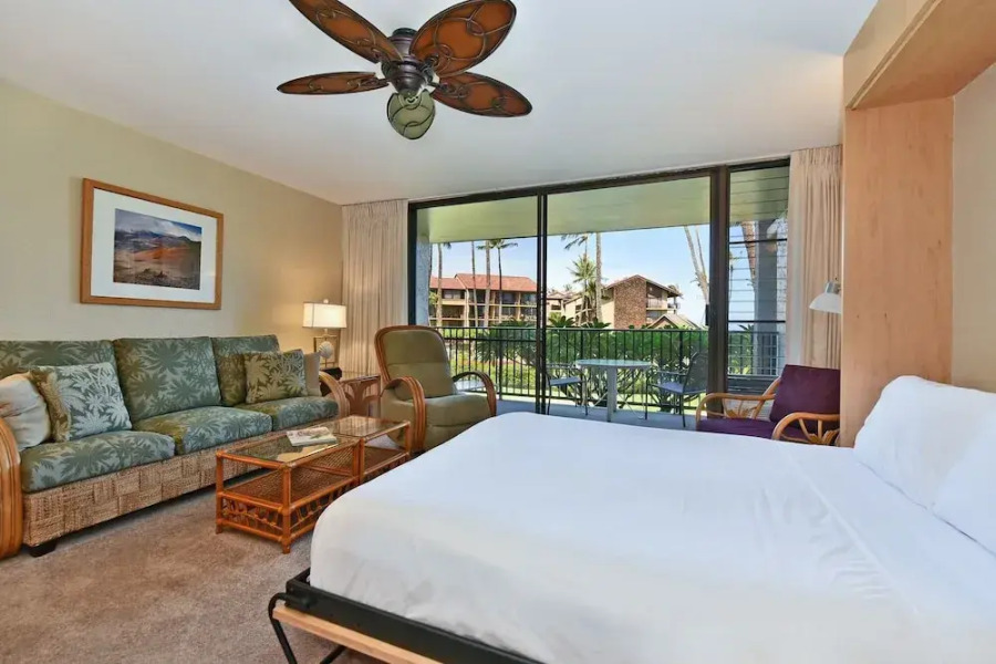 Papakea #b207 Studio Bedroom Condo by RedAwning