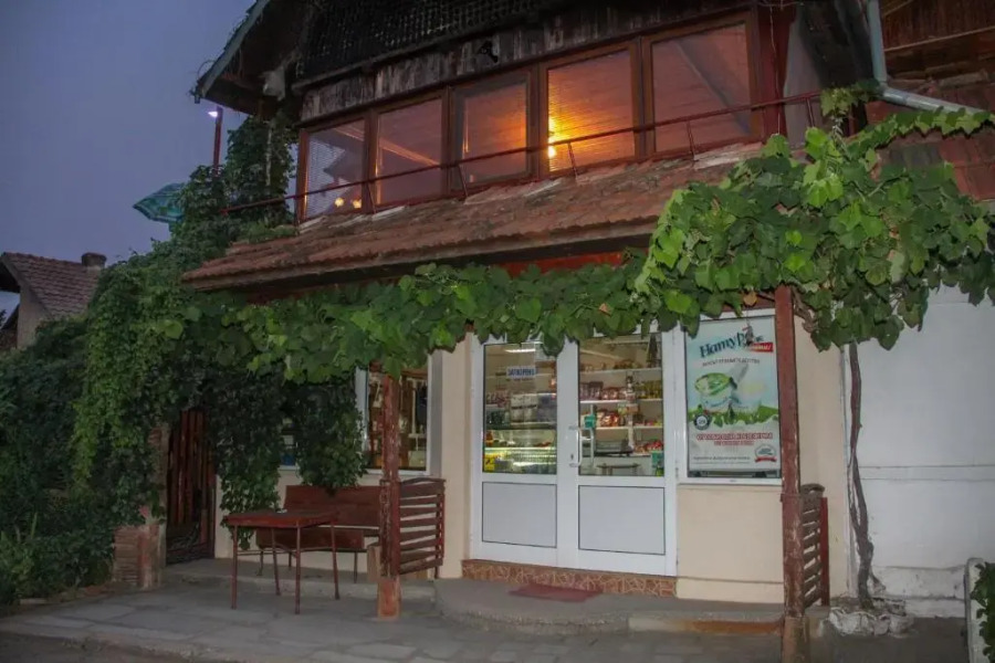 Srebarna Lakeview Apartments