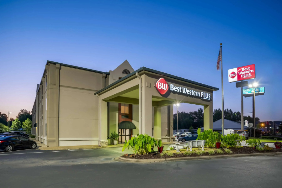 Best Western Plus Oak Mountain Inn