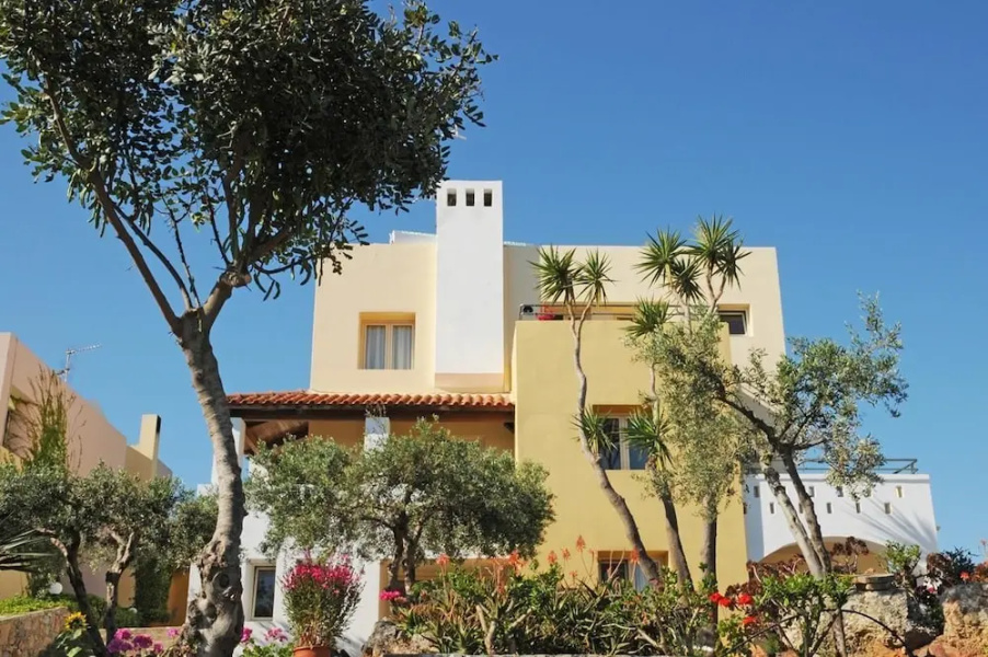 Almiros Apartments