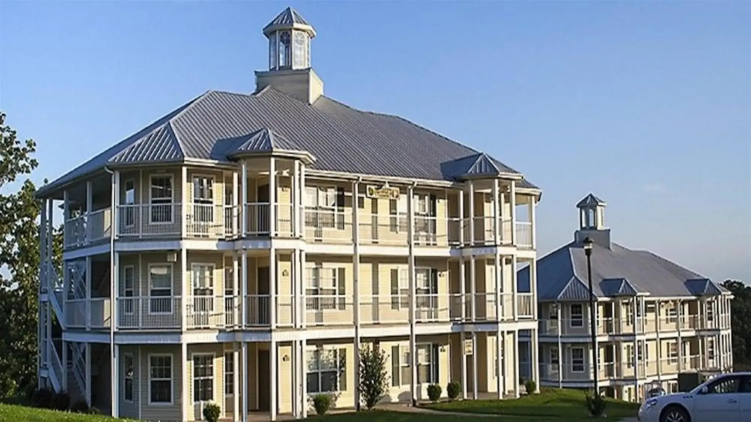 King Condo at Holiday Hills