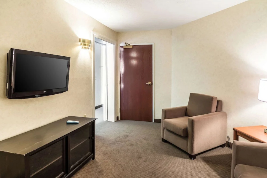Sleep Inn & Suites