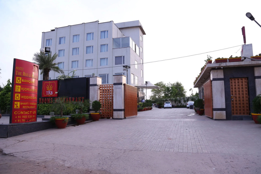 Hotel The Royal Bharti