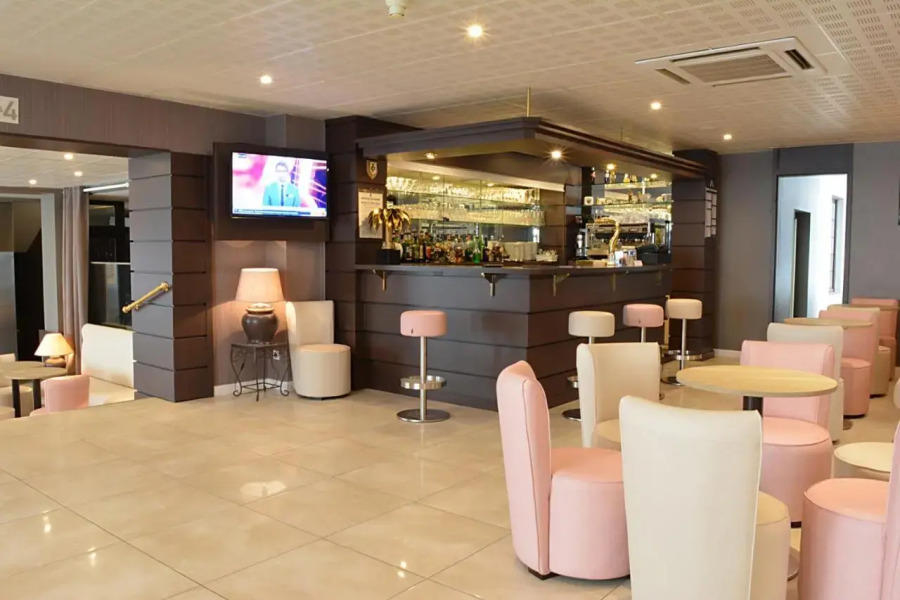 Hôtel Croix des Bretons Lourdes Pyrénées