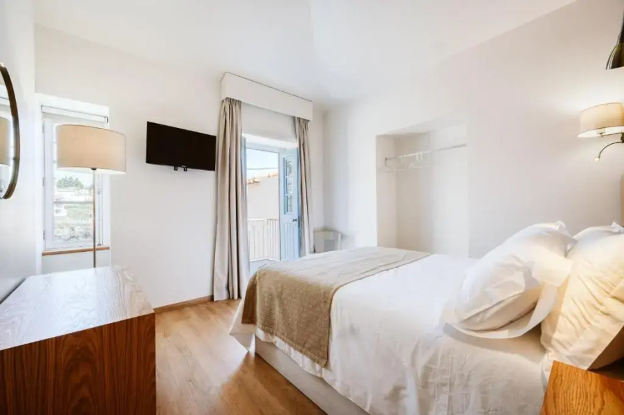 Casa do Calhau - 1 Bedroom Apartment Sleeps 4