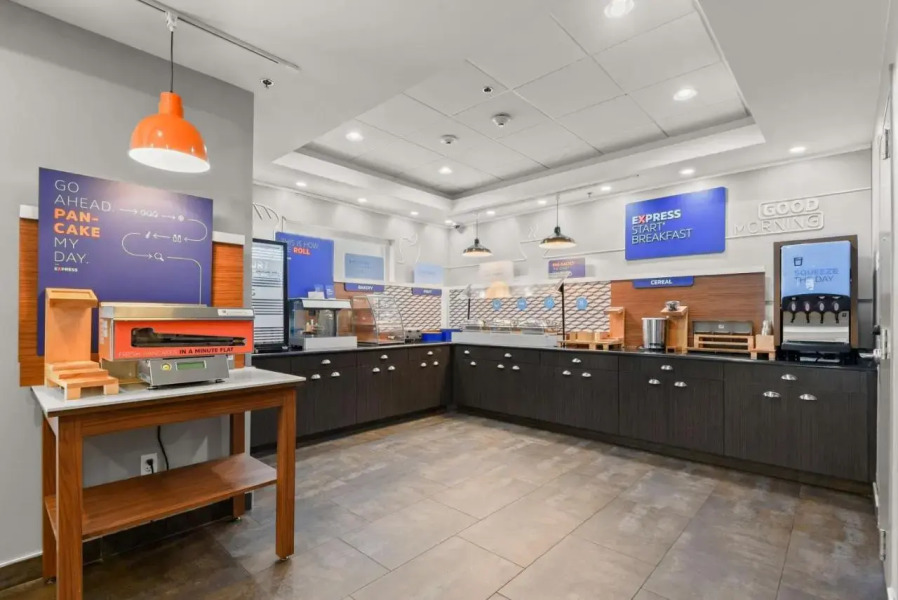 Holiday Inn Gonzales by IHG