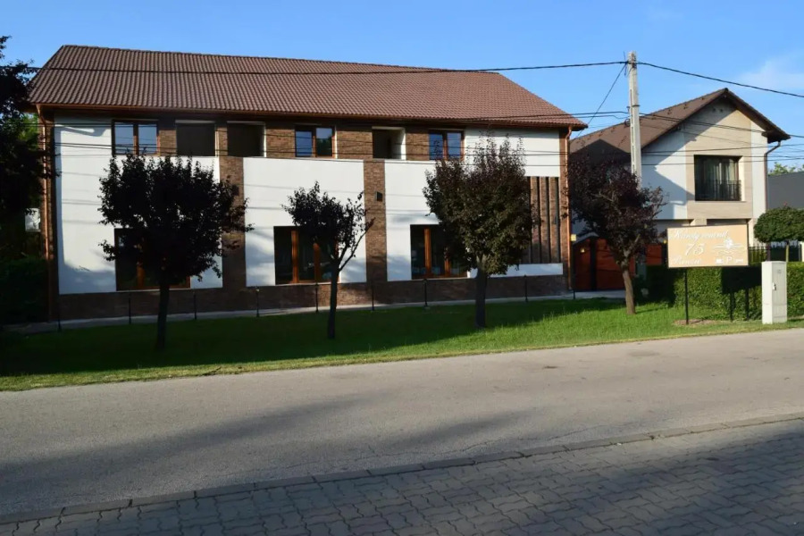 Airport Kroly Centrl 75