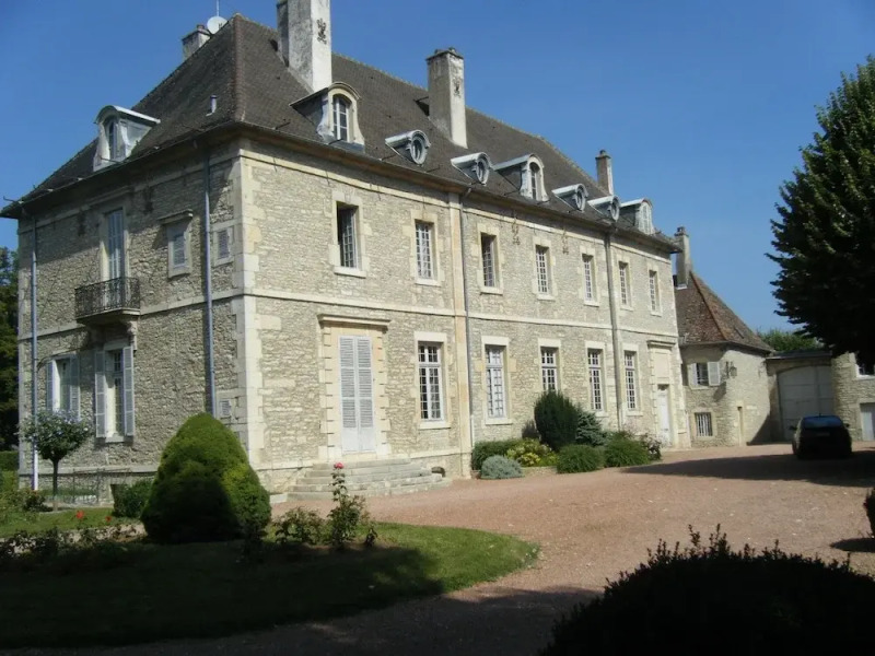 Château De Serrigny