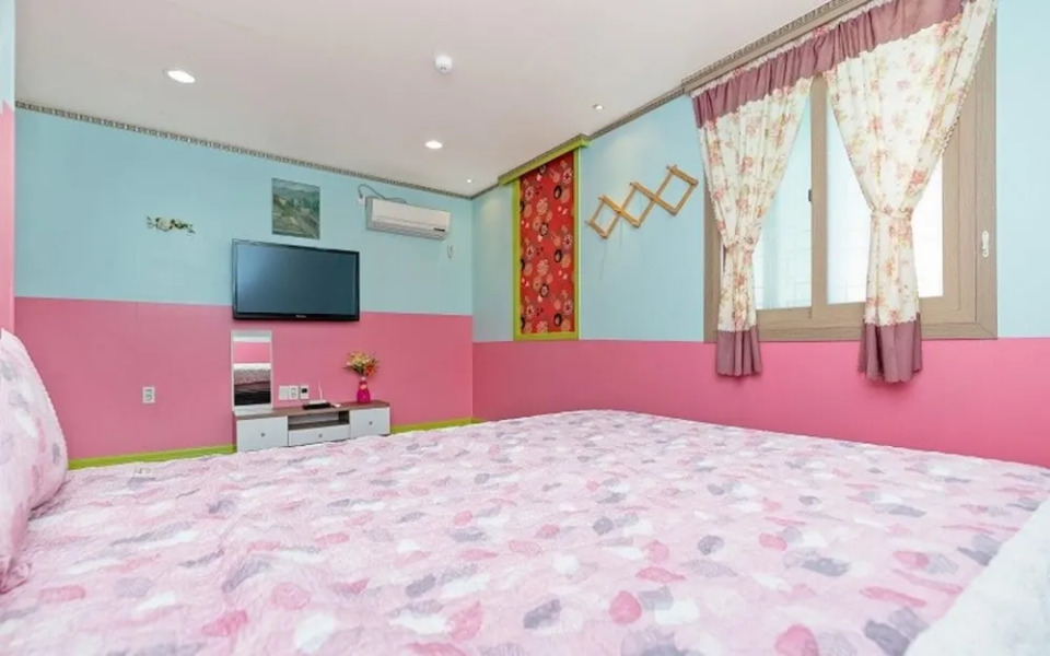 Gyeongsan Gyeongsan Pension