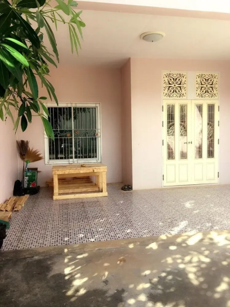 Green Leaf Guesthouse