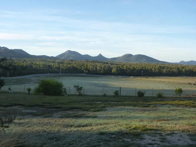 Yakkalla Holiday Cottage