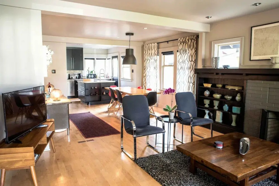 Updated Tacoma Home w/ Patio: 3 Mi to Downtown