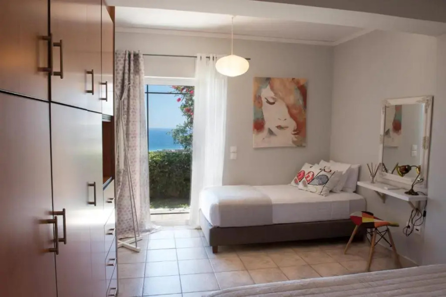 Harris elegant house superb view near airport