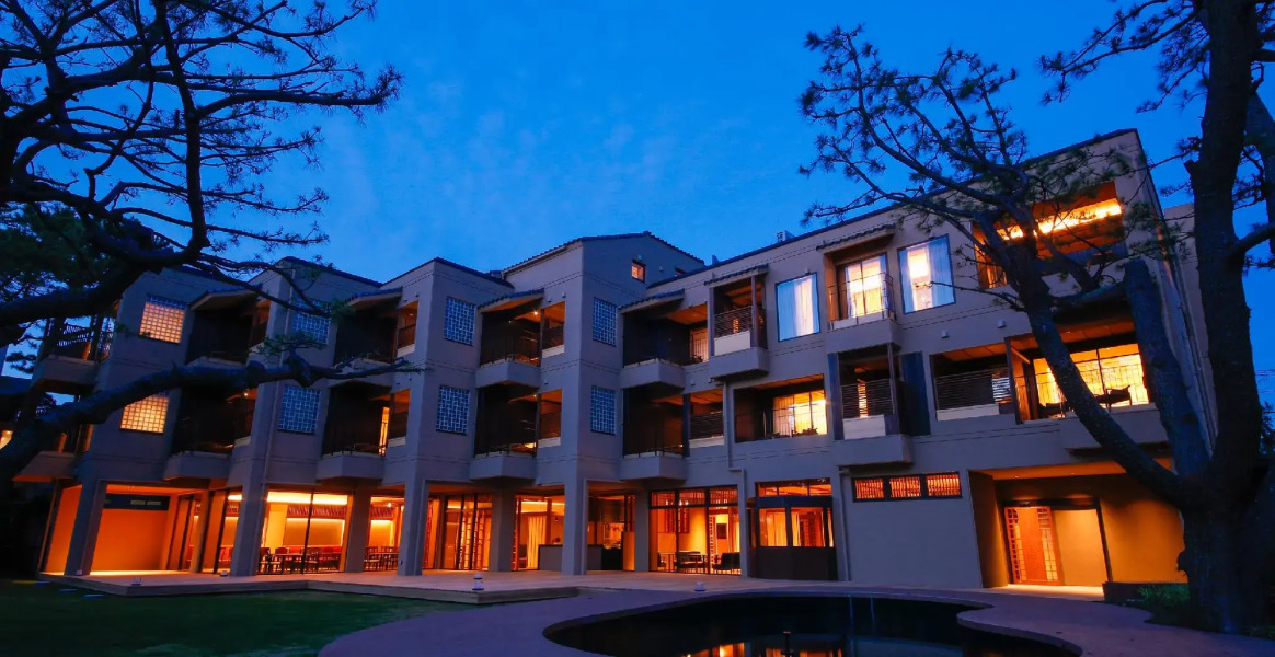 Awaji Hamarikyu TAKUMI