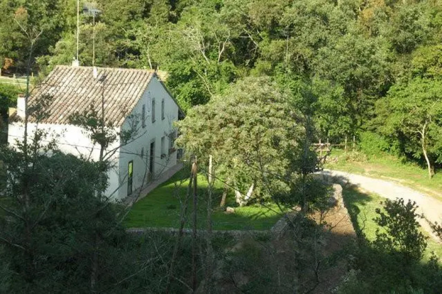 Masía Can Pau De La Rosa