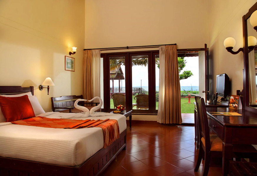 Abad Whispering Palms