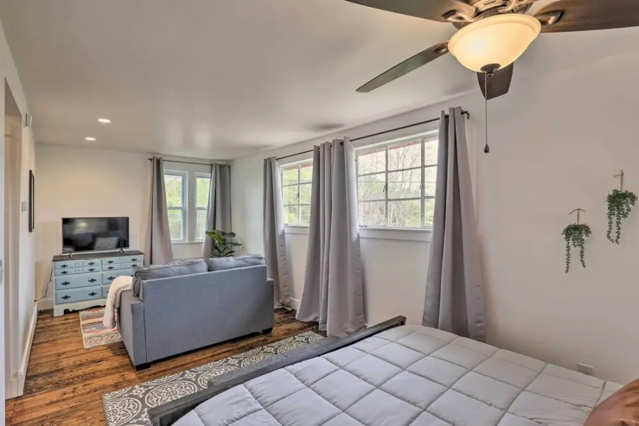 Weaverville Studio ~ 9 Mi to Dtwn Asheville!