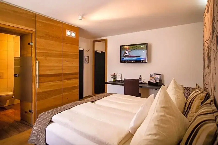 Sperber Bräu - 3-Sterne-Superior Hotel mit Gasthof und eigener Brauerei - kein Ruhetag