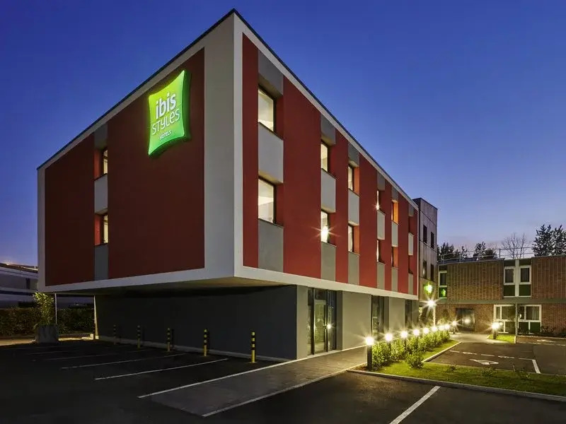 ibis Styles Évry Lisses
