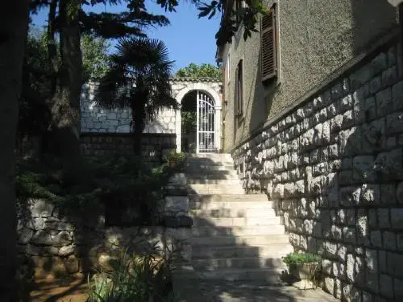 Adria Beach Guest House