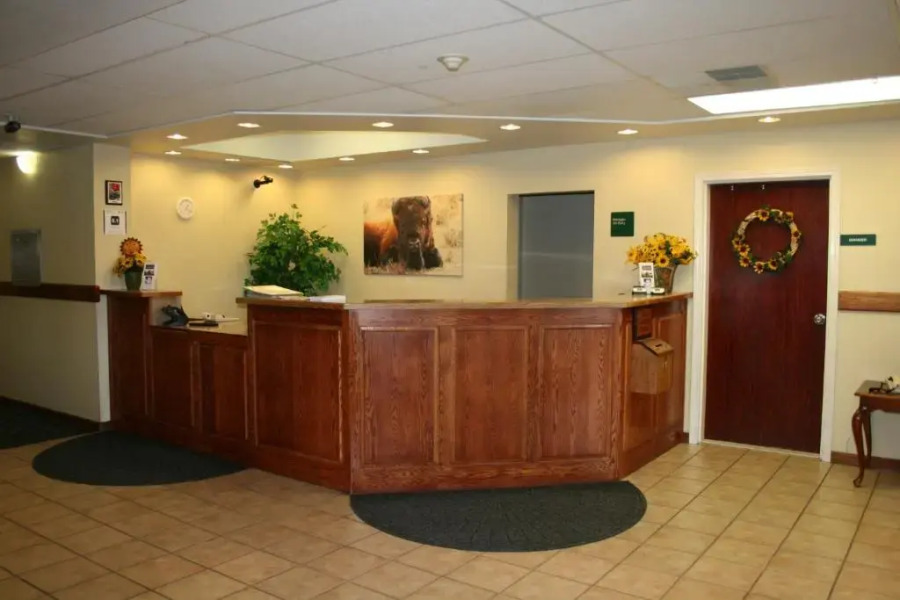 Yellowstone Lodge