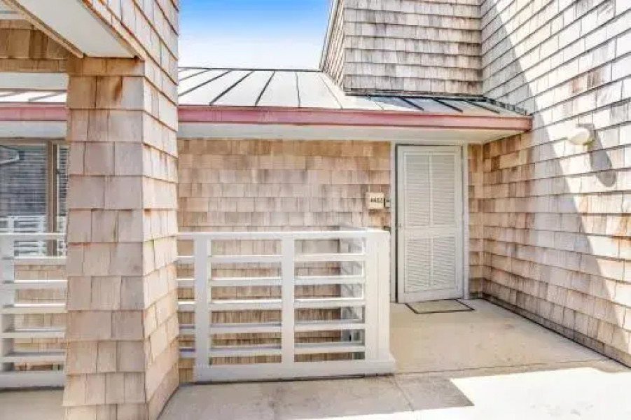 4462 Windswept Villa