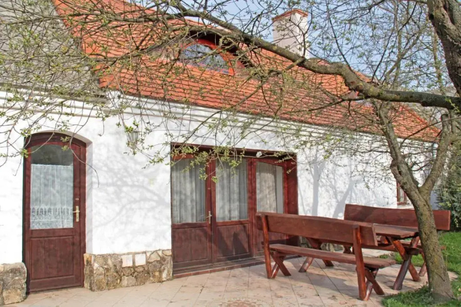 Sörényes Udvarház