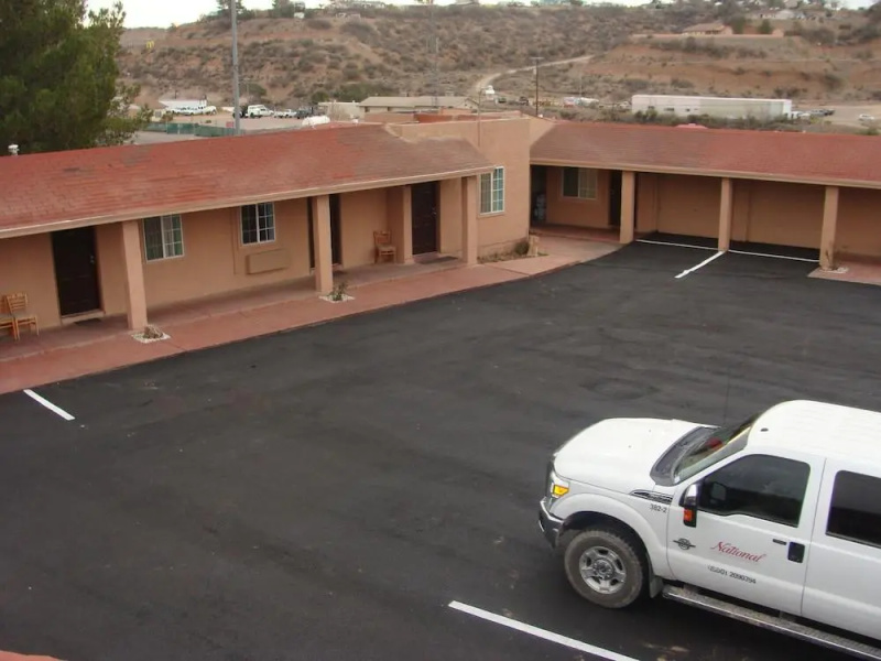 El Rancho Motel