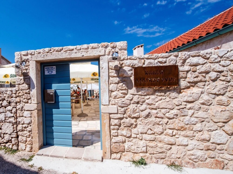 Charming Holiday Home in Razanac with Terrace