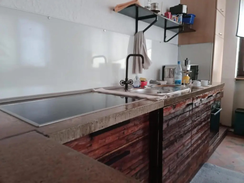 Appartementshaus. Einzelzimmer WC/Dusche, Gemeinschaftsküche, Zentral, Parkplatz kostenlos in 91639 Wolframs-Eschenbach