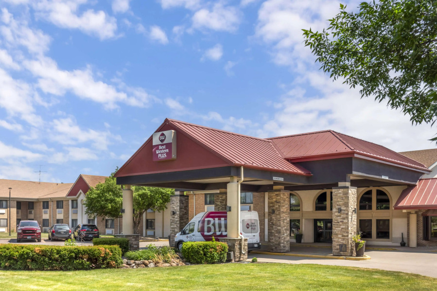 Best Western Plus Ramkota Hotel