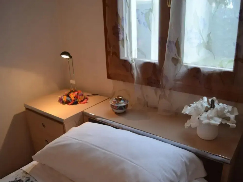 Ivana Thermal House