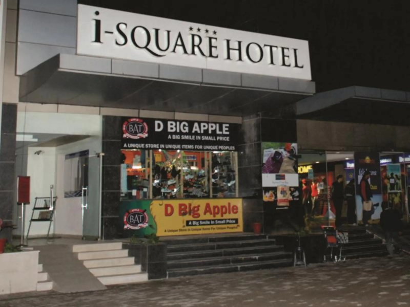Hotel I Square
