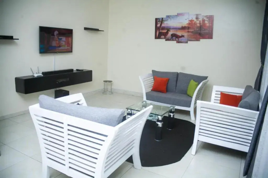 Cozy 2-bedroomed Apartment