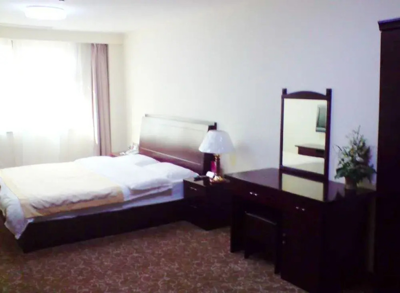 Zhuhui Business Hotel - Qingdao