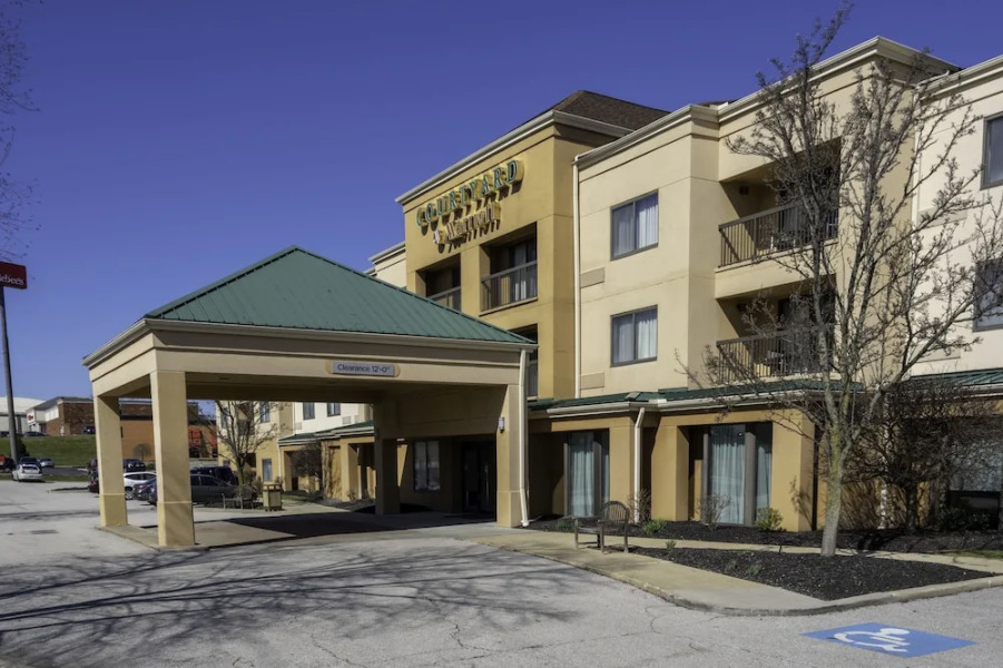 Courtyard Willoughby