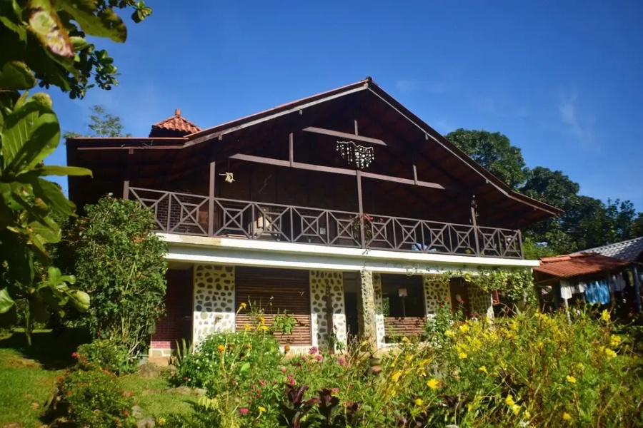 La Qhia Eco Retreat