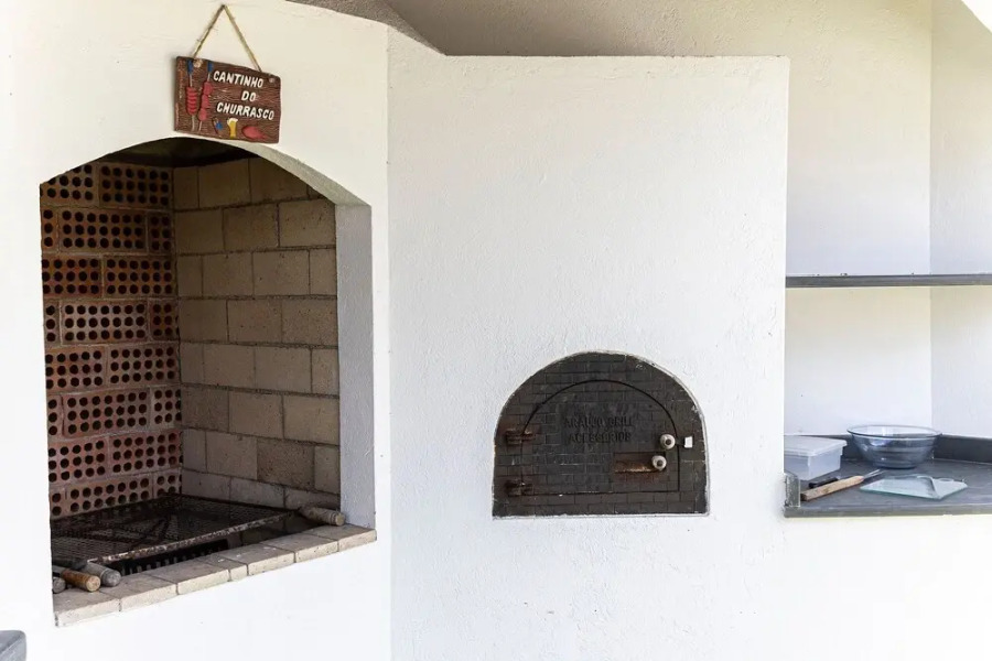 Casa a 50m da Praia com Churrasqueira