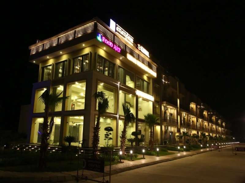 Anandam Clarks Inn Suites Vrindavan