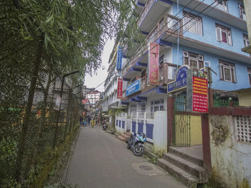 OYO 19941 Hotel Blue Diamond