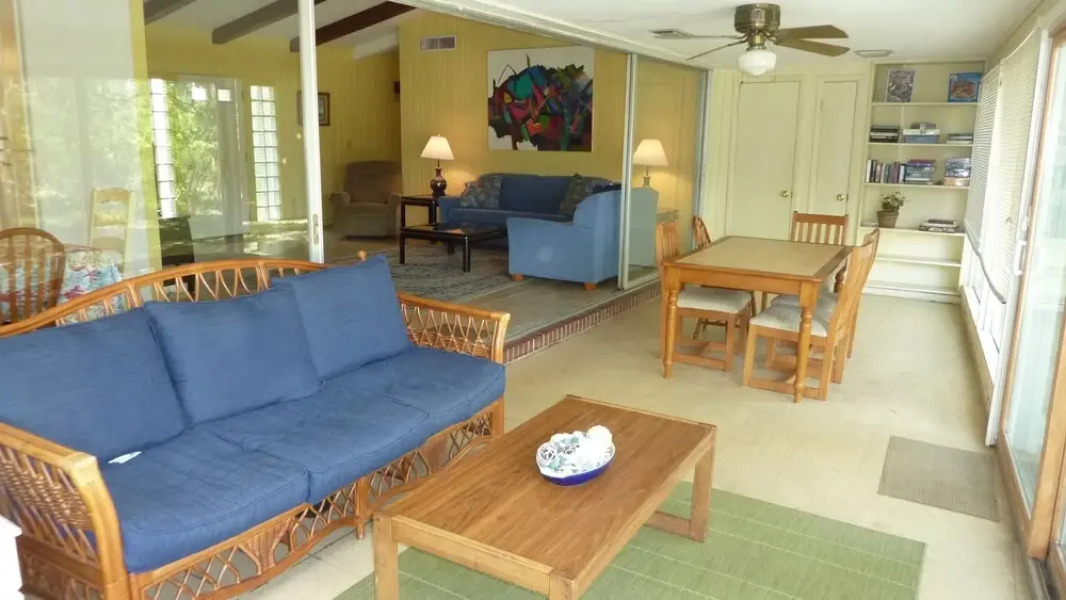 Cottage BY THE SEA - Unit A by Jekyll Realty