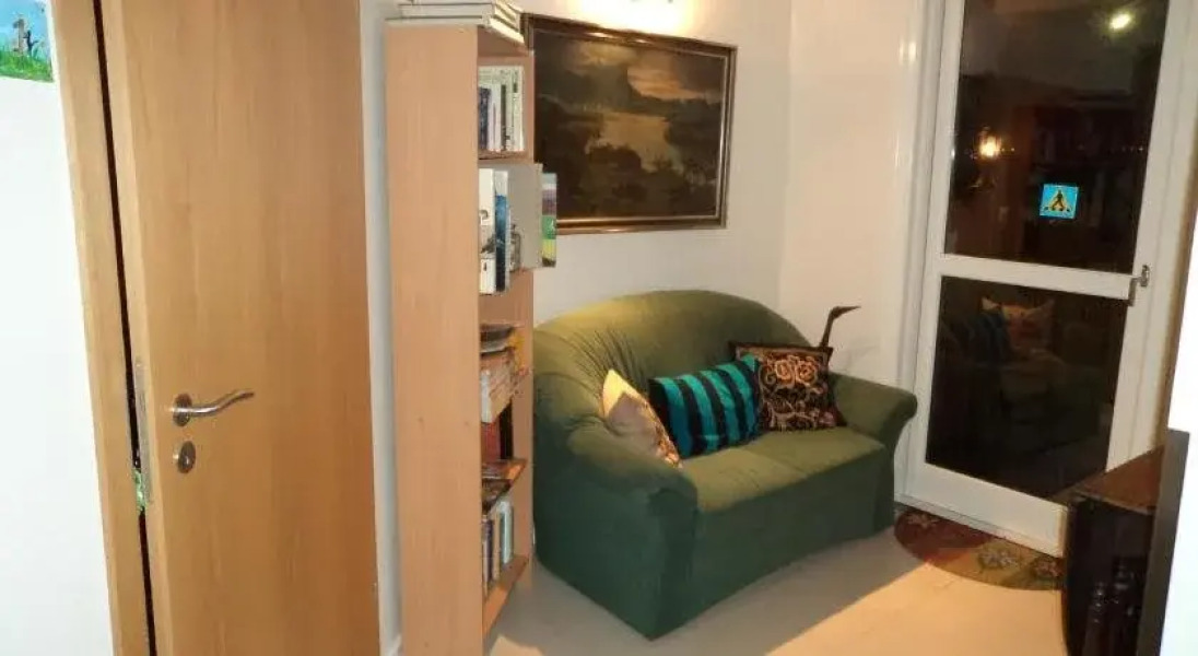 Eddas Farmhouse in Town