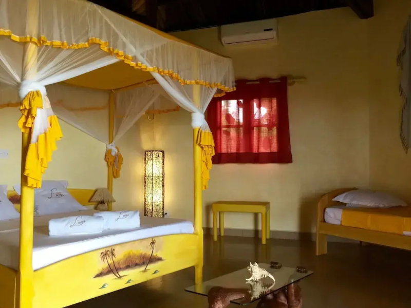 Oasis Lodge