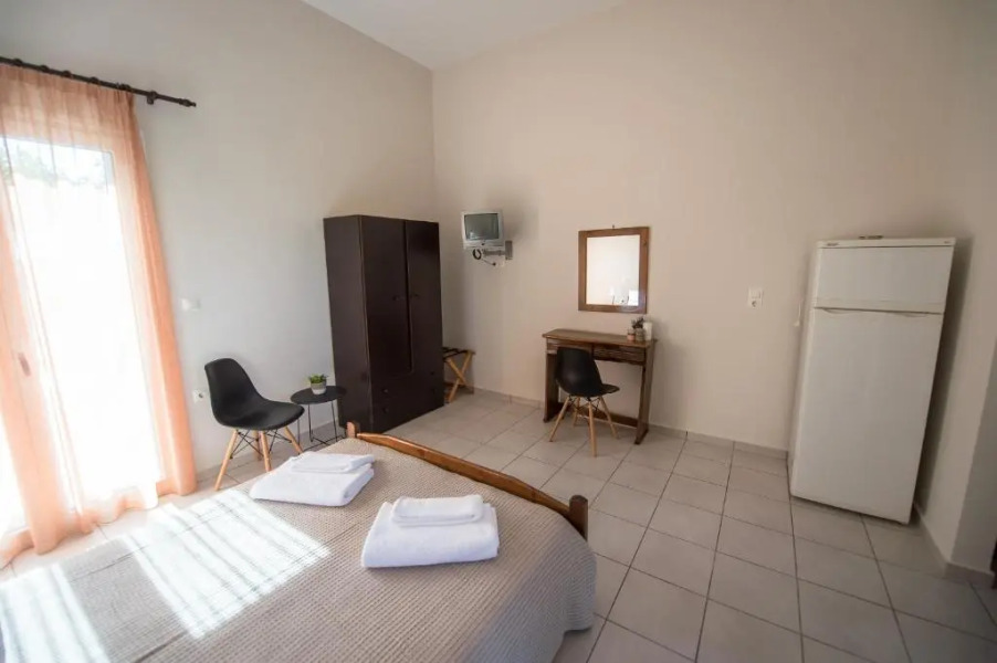 Nikolatos Apartments