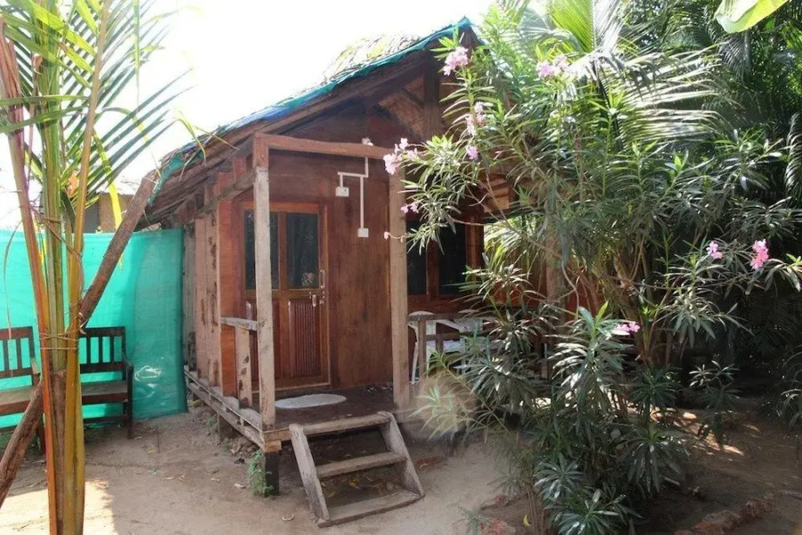 Sea Bird Beach Cafe & Cottages