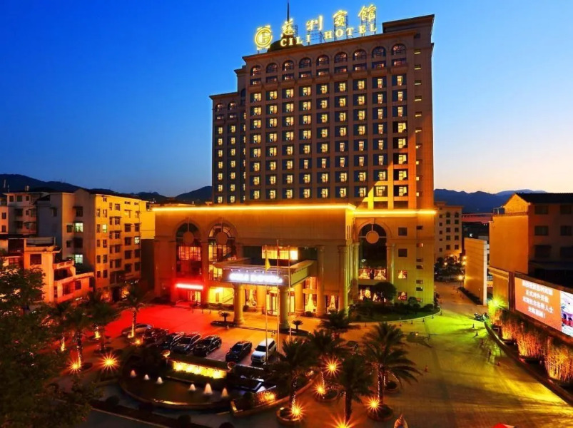 Zhang Jia Jie Cili Hotel