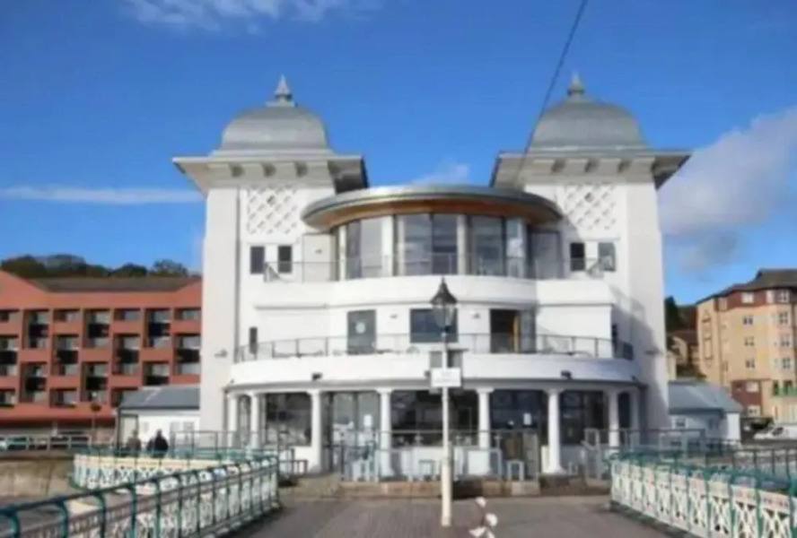 Stunning 3-bed House in Penarth