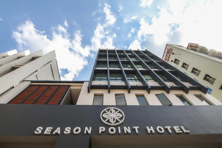 Season Point Hotel