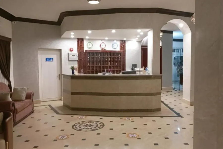 Dolphin Continental Hotel